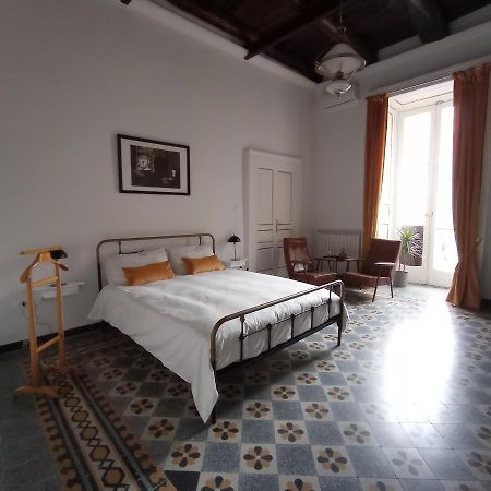 La Casa Nova Hotel Наполи Екстериор снимка