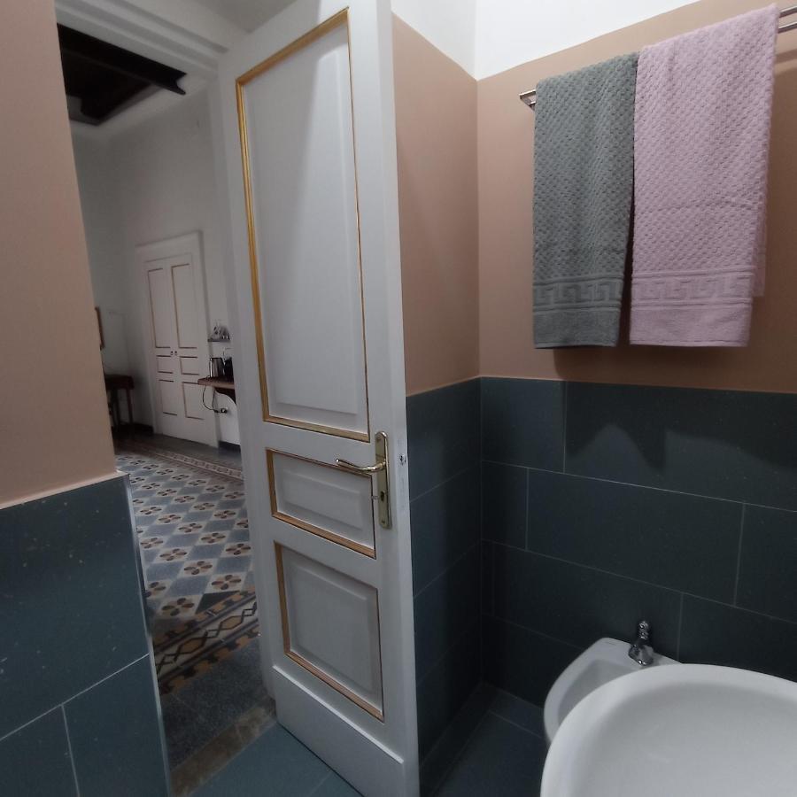 La Casa Nova Hotel Наполи Екстериор снимка
